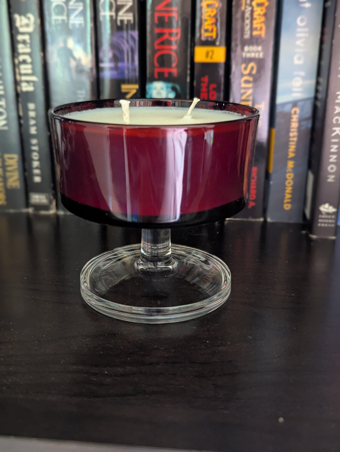Vintage ruby candle - 5oz
