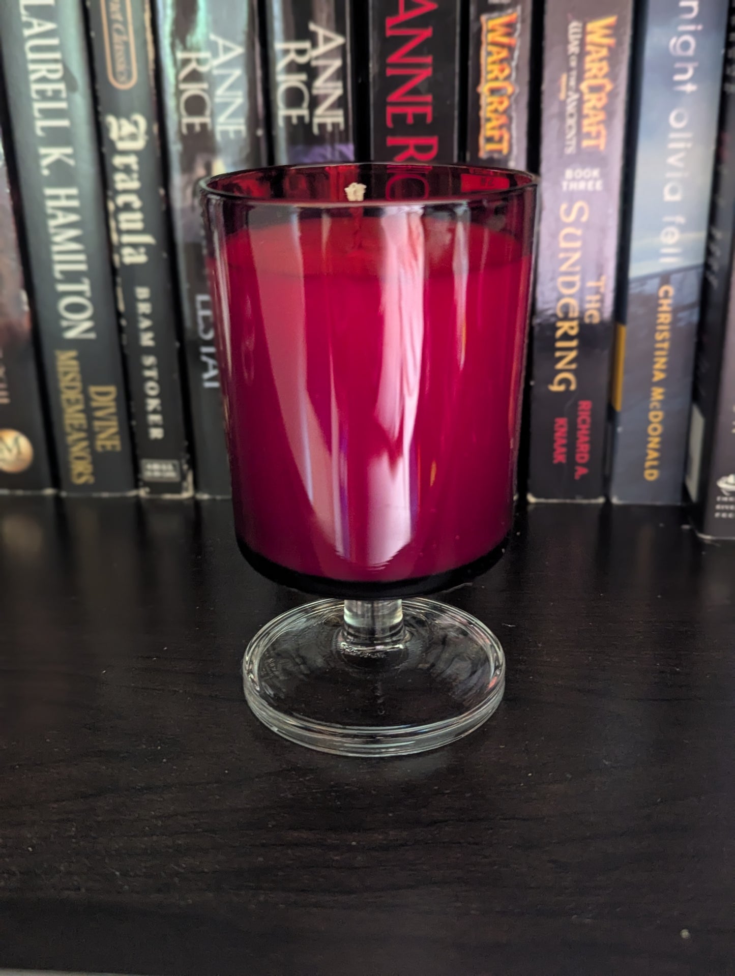 Vintage ruby candle - 4oz