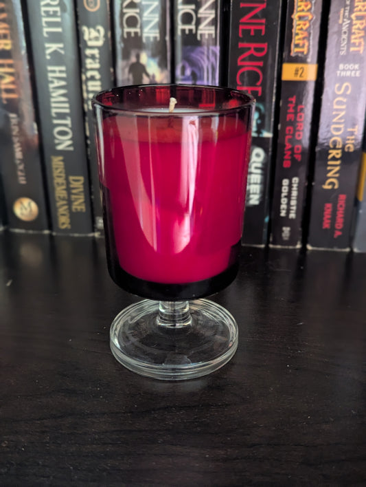 Vintage ruby candle - 2.5oz